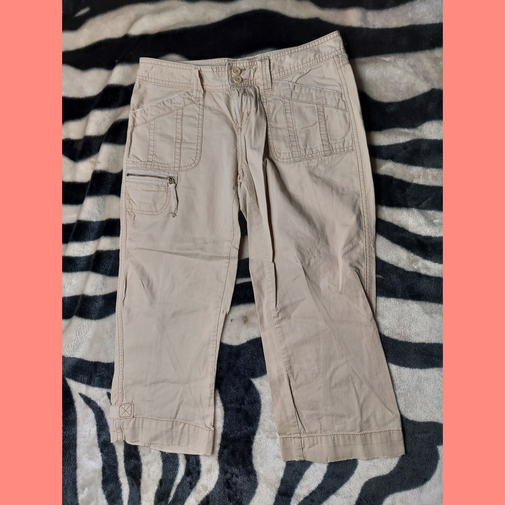 Aeropostale Tan Capris